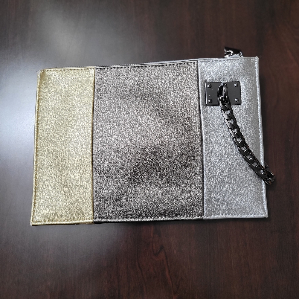 SONDRA ROBERTS THREE BLOCKED COLOR CLUTCH - Picture 4 of 7